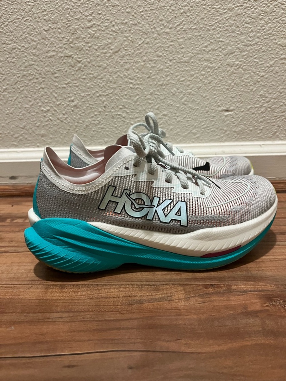 Hoka Women's White & Teal Running Shoes - Cushioned Road Trainer